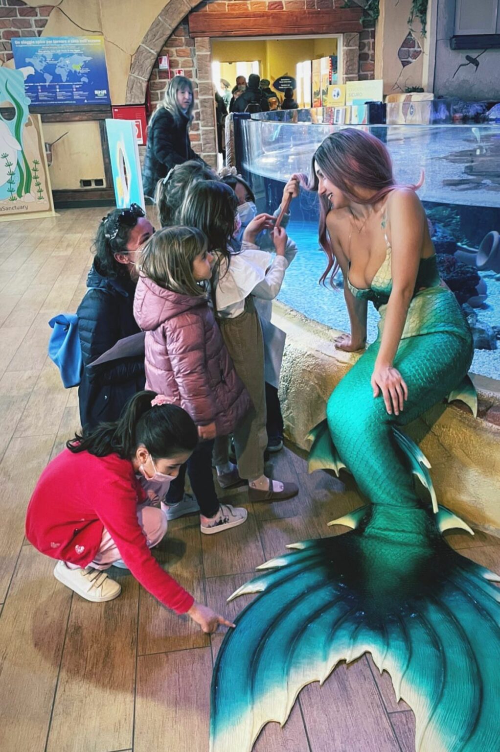 Backstage Gardaland SEA LIFE Aquarium - esibizione sirena